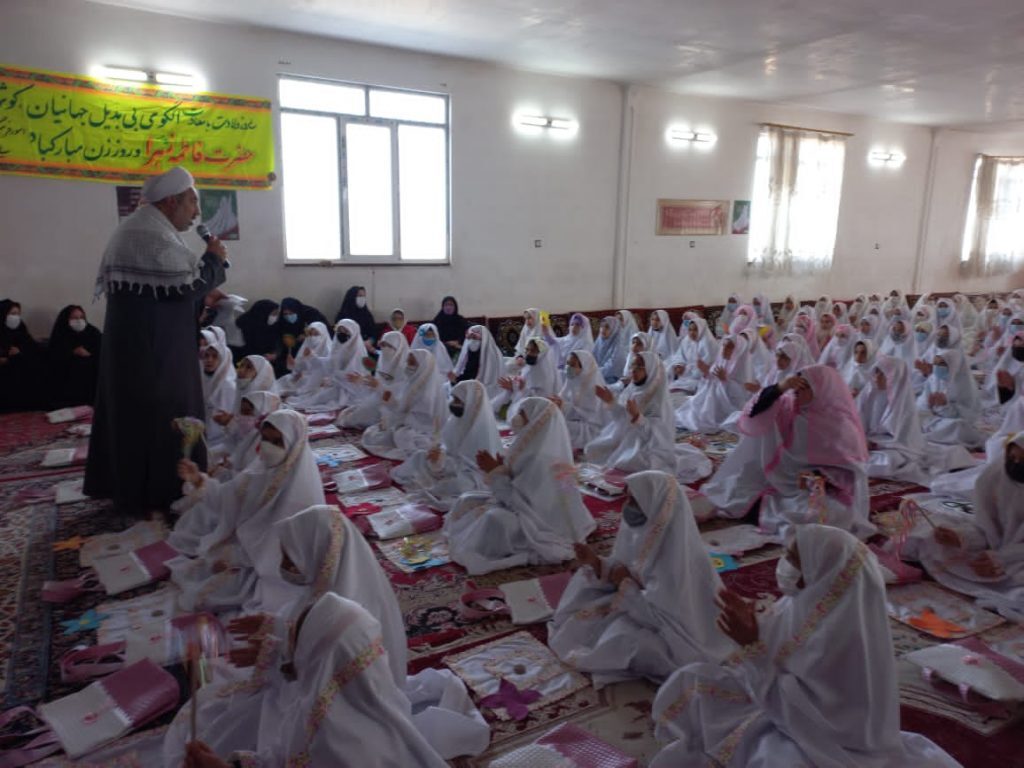 ابتکار امام روستای خیرآباد در برگزاری مراسم اعیاد/ پیکانی که پیام آور شادی است ابتکار امام روستای خیرآباد در برگزاری مراسم اعیاد/ پیکانی که پیام آور شادی است