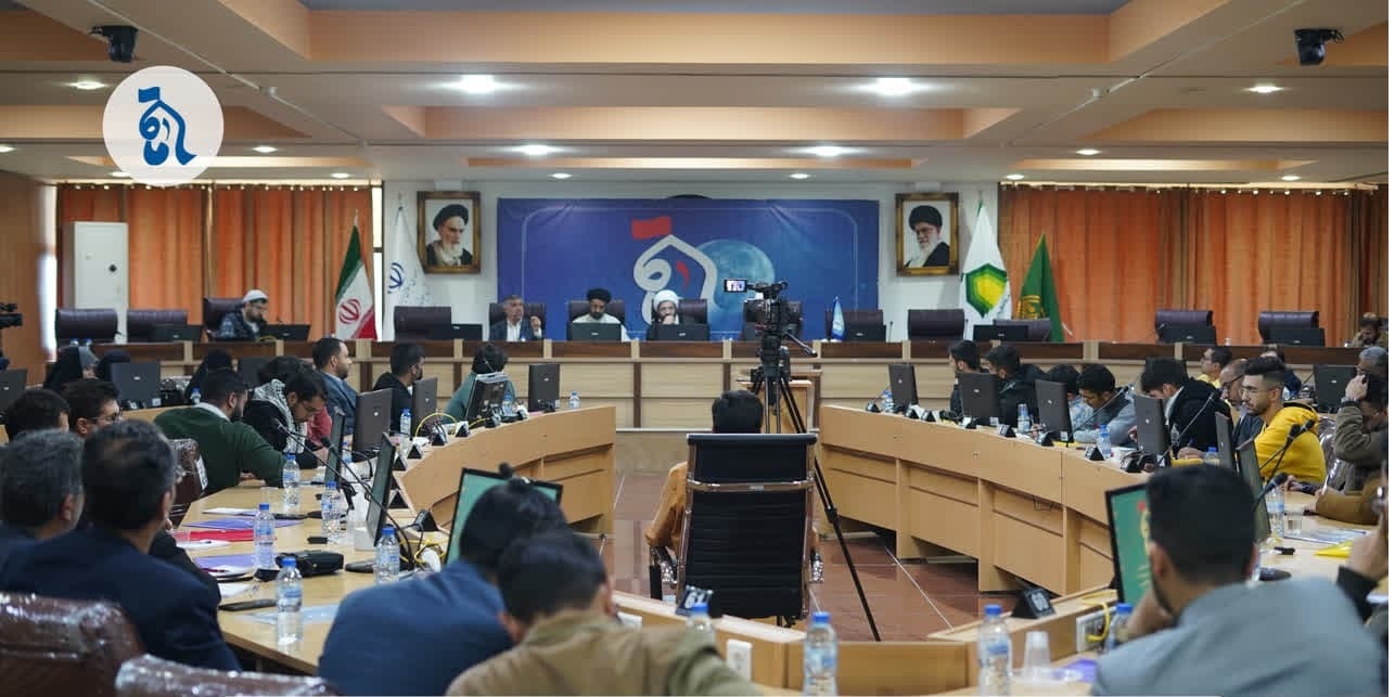 برگزاری «دوره معرفت و مهارت افزایی هیات و تشکلهای دینی» در شیراز برگزاری «دوره معرفت و مهارت افزایی هیات و تشکلهای دینی» در شیراز