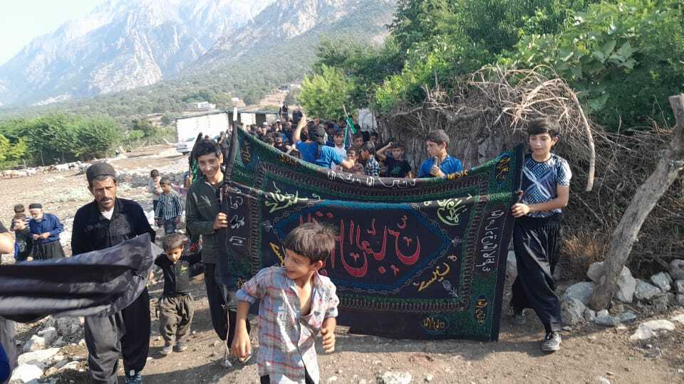 شور عشایر در دسته های عزاداری اندیکا شور عشایر در دسته های عزاداری اندیکا