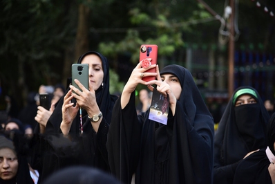 اجتماع دختران دهه هشتادی در اصفهان