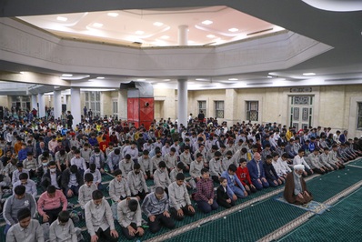 برگزاری جشن بزرگ پسران روزه اولی