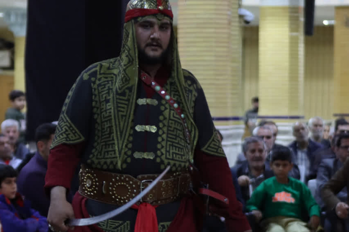 «هنر و عزا در هم‌آوایی تعزیه‌خوانان برجسته کشور»  برگزاری آئین سنتی تعزیه خوانی