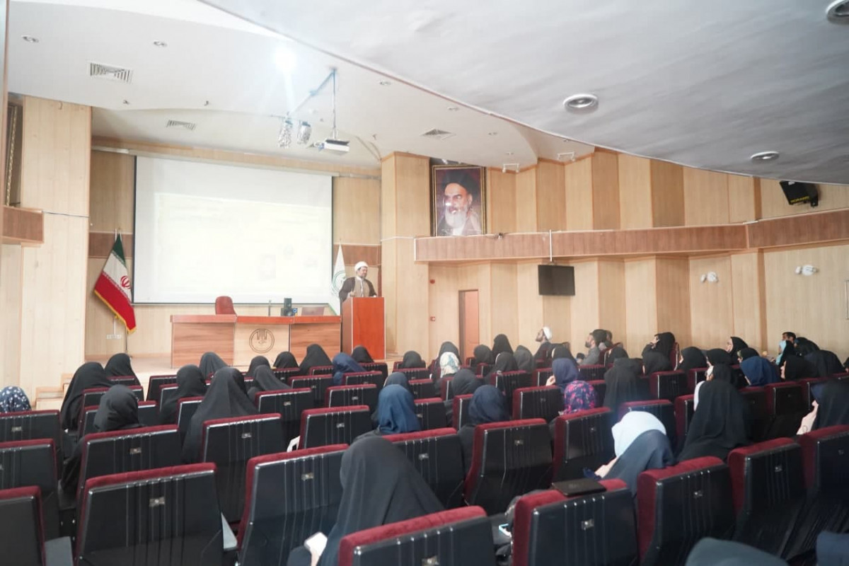 اولین دوره تربیت مربی جمعیت و فرزندآوری با حضور حجت الاسلام وافی و حجت الاسلام صادقی برگزار شد