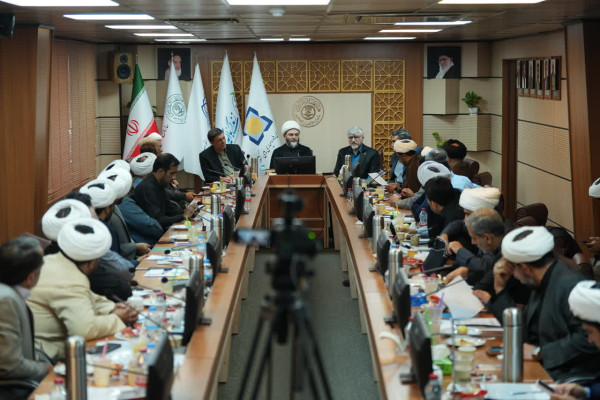 «زندگی با آیه‌ها» یک نهضت مردمی برای قرآنی شدن جامعه است