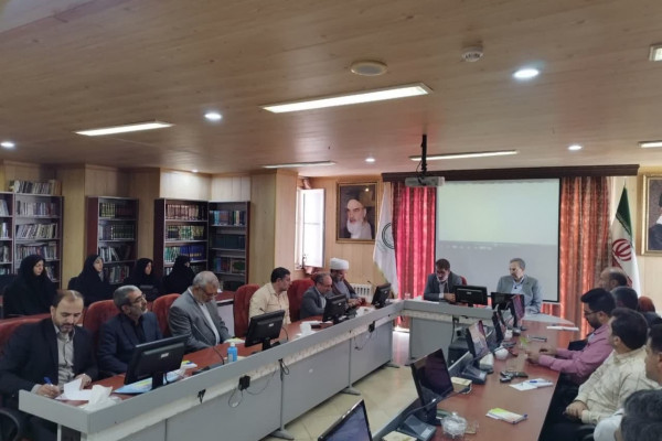 نشست آموزشی تبیینی مجمع رهروان امر به معرف و نهی از منکر استان زنجان برگزار شد