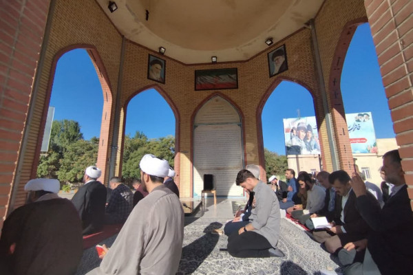 مراسم زیارت عاشورا پرسنل اداره کل استان زنجان برگزار شد