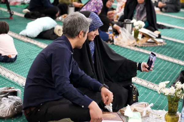 محفل قرآنی خانوادگی و افطاری ساده در مصلی خاتم الانبیا زنجان برگزار می شود