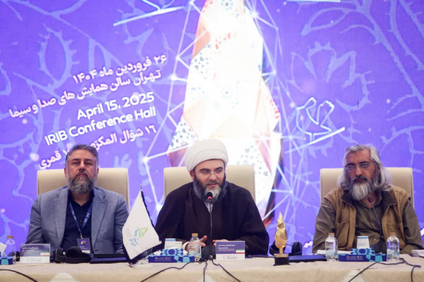 “Mehrvareh Havaye No”：表彰宗教社团的活动