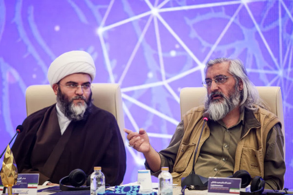 “Mehrvareh Havaye No”：表彰宗教社团的活动