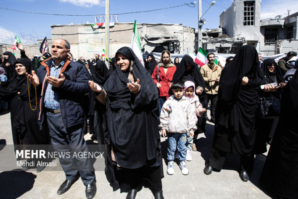 محکومیت تجاوز آمریکایی- صهیونی توسط مردم درحسینیه اعظم زنجان