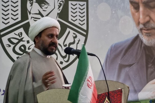 برای انتخاب بین حق و حقنما، باید دارای بصیرت بود