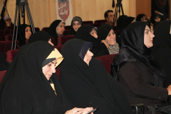 محفل ادبی شب شعر مقاومت با محوریت بانوان مقاومت در زنجان (ویژه بانوان)  برگزار شد